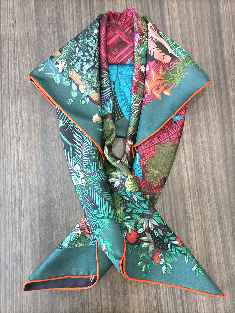 Luxury Bags For Travel - Jedwabna Apaszka 90CM Damska Ręcznie Obszywana