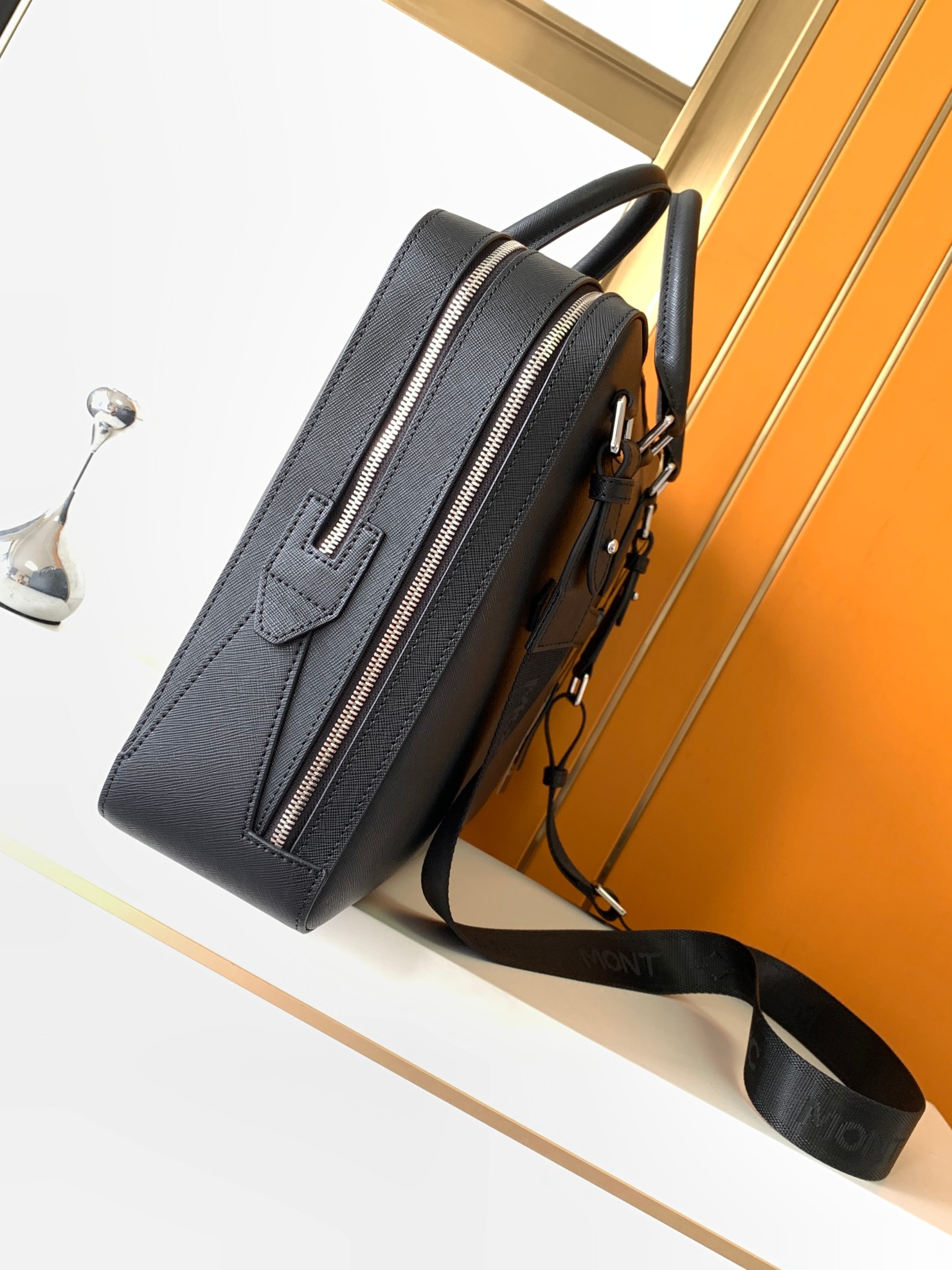Luksusowe męskie torby z uchwy – Luxury Bags Made recenzja i cena