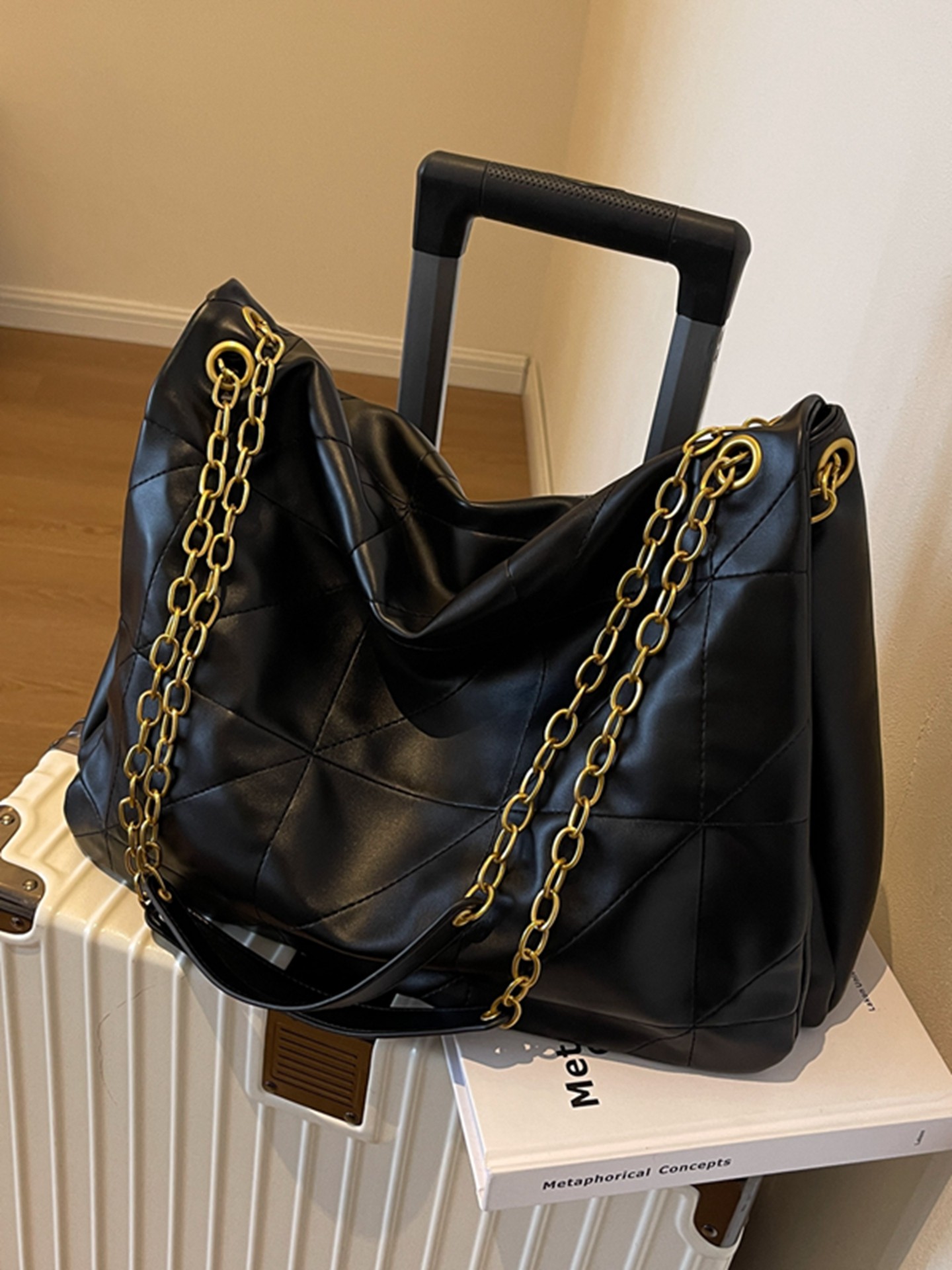 Damska torba typu tote z miękk – Luxury Quilted Bags recenzja i cena